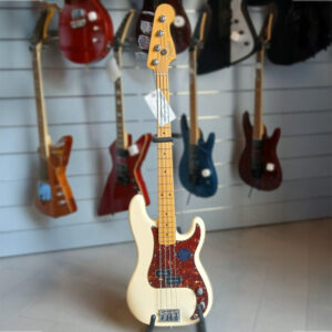 Fender Precision bass American Standard (2012)